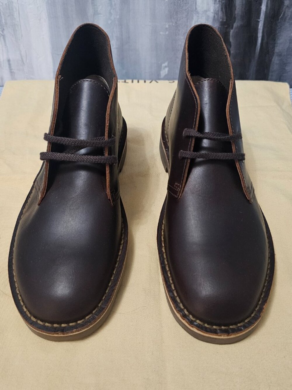 Clarks Men's Brown Leather Chukka Boots – Size 9 NEW - Picture 4 of 7